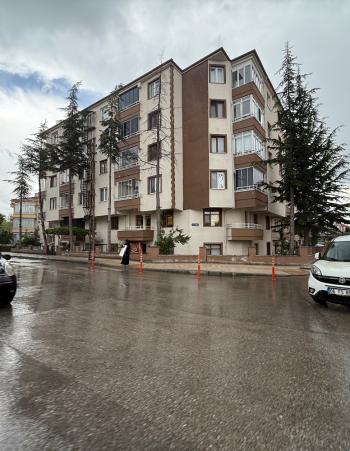 GÜVENAY - ÇORUM PAZARTESİ PAZARI YANI 3+1 KİRALIK DAİRE
