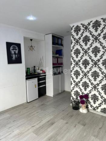 LEFKOŞA SURLARİÇİ BÖLGESİNDE AYLIK ÖDEMELİ  KİRALIK İŞ YERİ