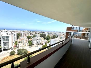 Girne Merkez Akacan Elegance Sitesi Full Deniz ve Havuz Manzaralı Kiralık 3+1 Lüks Daire