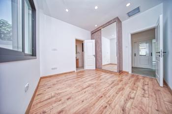 KKTC Girne Zeytinlik Bölgesinde Satılık  Türk Tapulu Lüks 4+1 Havuzlu Villa