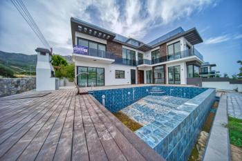 KKTC Girne Zeytinlik Bölgesinde Satılık  Türk Tapulu Lüks 4+1 Havuzlu Villa