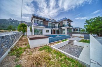 KKTC Girne Zeytinlik Bölgesinde Satılık  Türk Tapulu Lüks 4+1 Havuzlu Villa