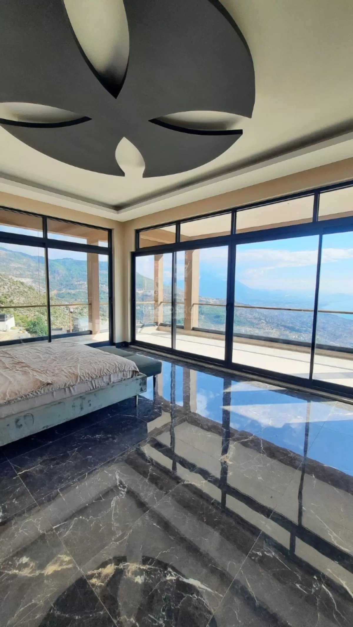 Ultra Luxury 5+1 Villa In Tepe