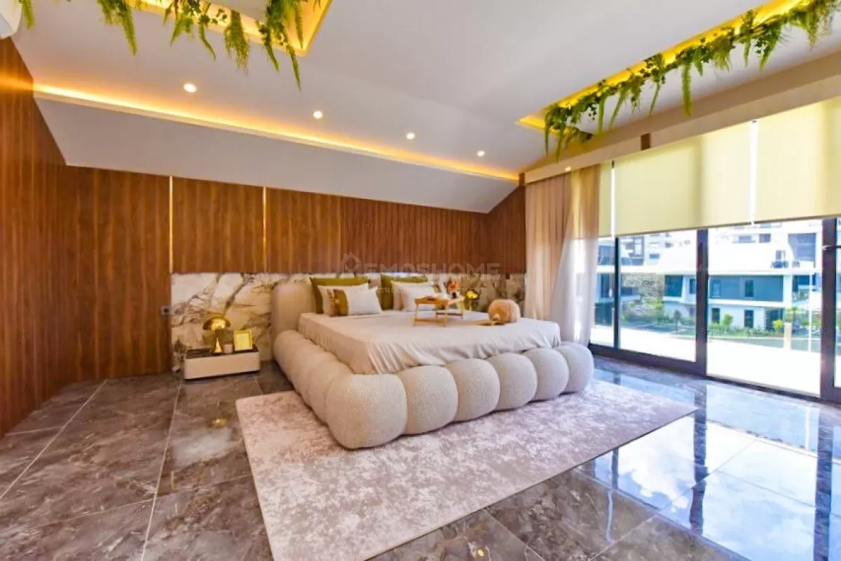 Luxuriöse 4+1 Villa in Kargicak