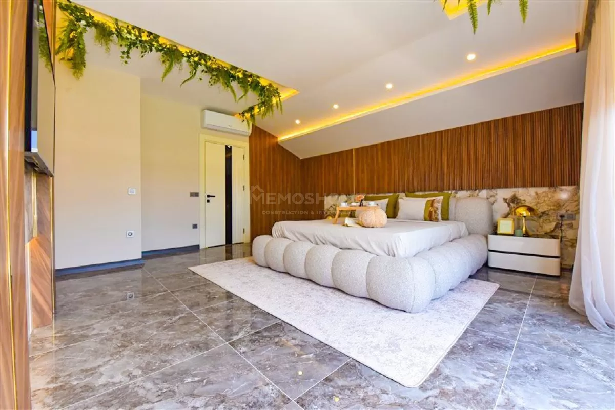 Luxuriöse 4+1 Villa in Kargicak