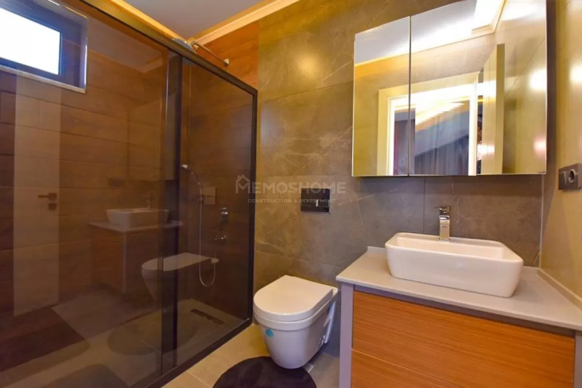 Luxuriöse 4+1 Villa in Kargicak