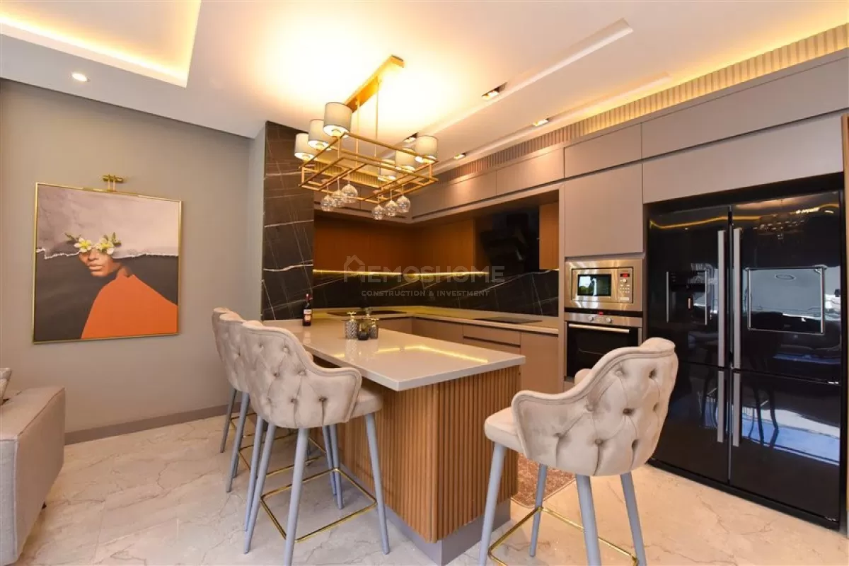 Luxuriöse 4+1 Villa in Kargicak