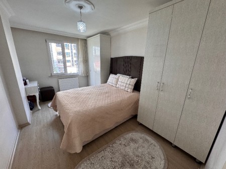 Çırçır Saya Yolu’na 10 Adım | Biz Cevahir’e 5 dk | Balkonlu 85 m² 2+1 Kapalı Otoparklı Satılık Daire