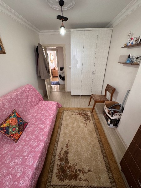 Çırçır Saya Yolu’na 10 Adım | Biz Cevahir’e 5 dk | Balkonlu 85 m² 2+1 Kapalı Otoparklı Satılık Daire