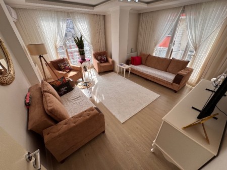 Çırçır Saya Yolu’na 10 Adım | Biz Cevahir’e 5 dk | Balkonlu 85 m² 2+1 Kapalı Otoparklı Satılık Daire