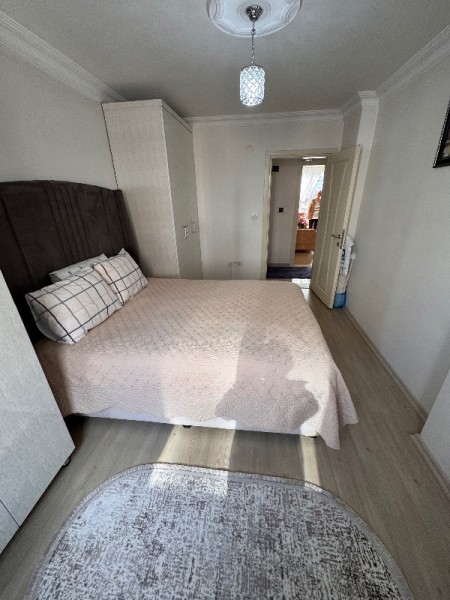 Çırçır Saya Yolu’na 10 Adım | Biz Cevahir’e 5 dk | Balkonlu 85 m² 2+1 Kapalı Otoparklı Satılık Daire