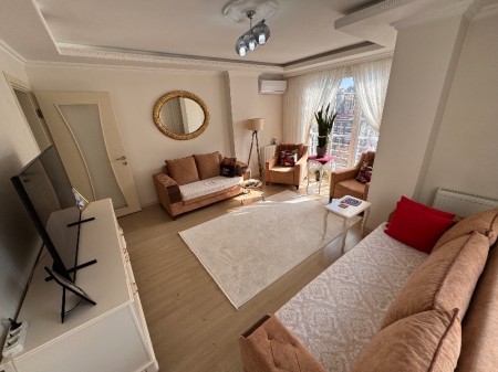 Çırçır Saya Yolu’na 10 Adım | Biz Cevahir’e 5 dk | Balkonlu 85 m² 2+1 Kapalı Otoparklı Satılık Daire