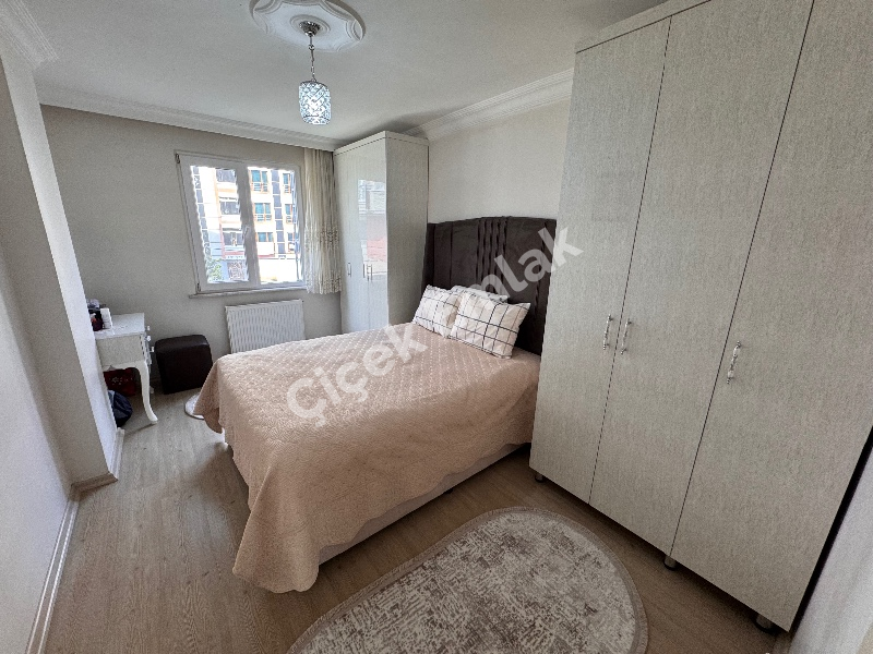 Çırçır Saya Yolu’na 10 Adım | Biz Cevahir’e 5 dk | Balkonlu 85 m² 2+1 Kapalı Otoparklı Satılık Daire