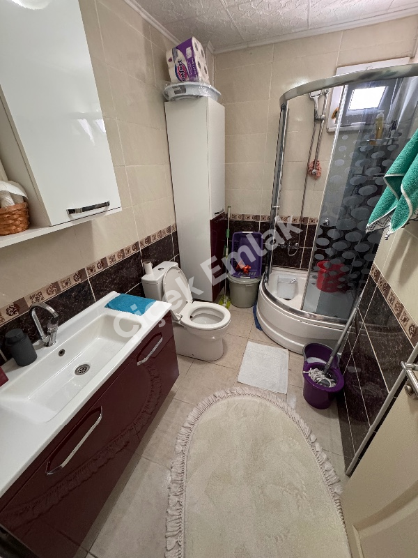 Çırçır Saya Yolu’na 10 Adım | Biz Cevahir’e 5 dk | Balkonlu 85 m² 2+1 Kapalı Otoparklı Satılık Daire