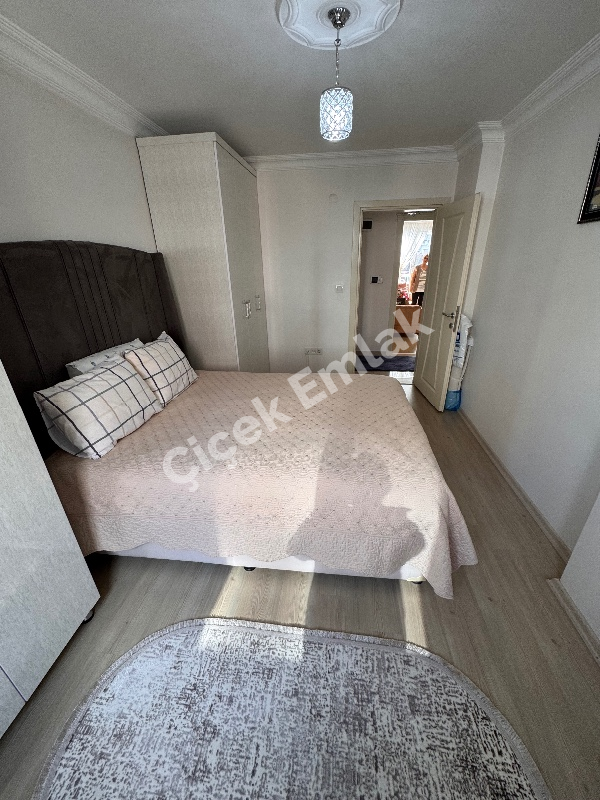 Çırçır Saya Yolu’na 10 Adım | Biz Cevahir’e 5 dk | Balkonlu 85 m² 2+1 Kapalı Otoparklı Satılık Daire