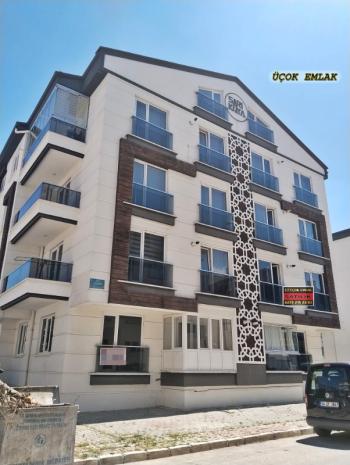 AFYON ÜÇOK EMLAKTAN HARBİŞ KOCATEPE MAH SATILIK ARAKAT 2+1 SIFIR AYARINDA DAİRE