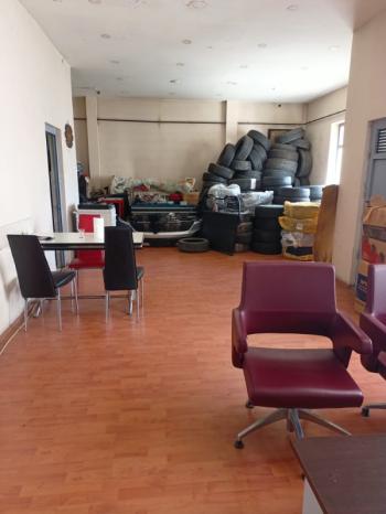 HANİBABA CADDESİ TOFAŞ BAYİ SATILIK İŞ YERİ VE DAİRELER