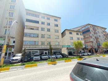 HANİBABA CADDESİ TOFAŞ BAYİ SATILIK İŞ YERİ VE DAİRELER