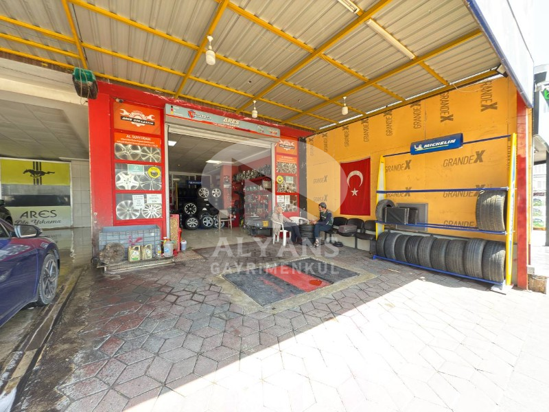 ALYANS'TAN MEZİTLİ'DE DEVREN KİRALIK OTO LASTİK DÜKKANI 