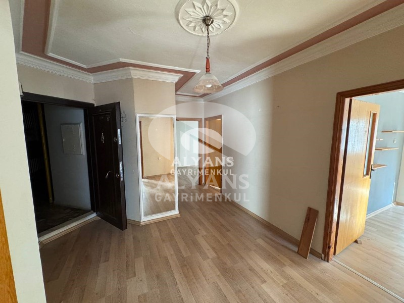ALYANS'TAN YENİŞEHİR'DE SAYAPARK CİVARI SİTE İÇİ GENİŞ 3+1