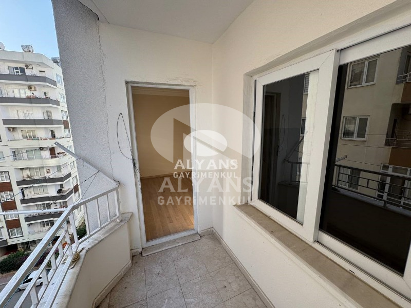 ALYANS'TAN YENİŞEHİR'DE SAYAPARK CİVARI SİTE İÇİ GENİŞ 3+1