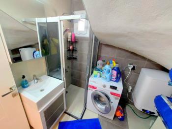 Akbükte Satılık Deniz Manzaralı Yazlık