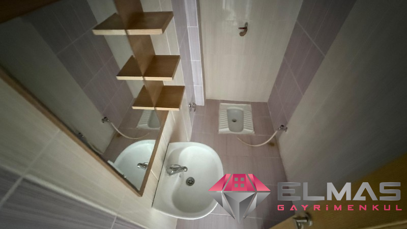 Elmas’tan Merkez Mah’de Geniş Metraj Site İçerisinde Havuzlu 3+1