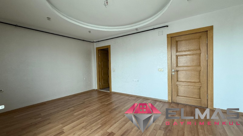 Elmas’tan Merkez Mah’de Geniş Metraj Site İçerisinde Havuzlu 3+1