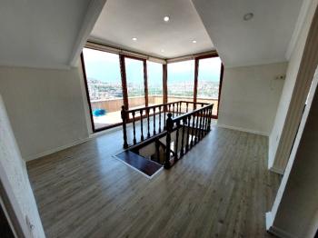 WEN BERKAN GÜLER'DEN ACİL 4+2 170m2 ASANSÖRLÜ OTOPARKLI ŞEHİR-HALİÇ MANZARALI