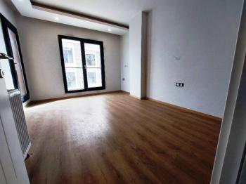 WEN BERKAN GÜLER'DEN BEYLİKDÜZÜ MARE 36 SİTESİNDE 3+1 120m2 DENİZ MANZARALI HAVUZLU