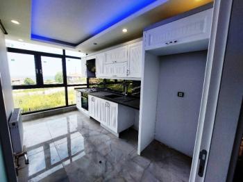WEN BERKAN GÜLER'DEN BEYLİKDÜZÜ MARE 36 SİTESİNDE 3+1 120m2 DENİZ MANZARALI HAVUZLU