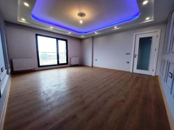WEN BERKAN GÜLER'DEN BEYLİKDÜZÜ MARE 36 SİTESİNDE 3+1 120m2 DENİZ MANZARALI HAVUZLU