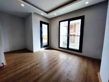 WEN BERKAN GÜLER'DEN BEYLİKDÜZÜ MARE 36 SİTESİNDE 3+1 120m2 DENİZ MANZARALI HAVUZLU