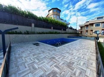 WEN BERKAN GÜLER'DEN BEYLİKDÜZÜ MARE 36 SİTESİNDE 3+1 120m2 DENİZ MANZARALI HAVUZLU