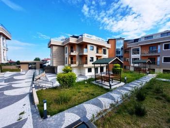 WEN BERKAN GÜLER'DEN BEYLİKDÜZÜ MARE 36 SİTESİNDE 3+1 120m2 DENİZ MANZARALI HAVUZLU