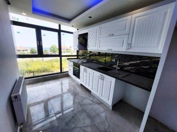 WEN BERKAN GÜLER'DEN BEYLİKDÜZÜ MARE 36 SİTESİNDE 3+1 120m2 DENİZ MANZARALI HAVUZLU
