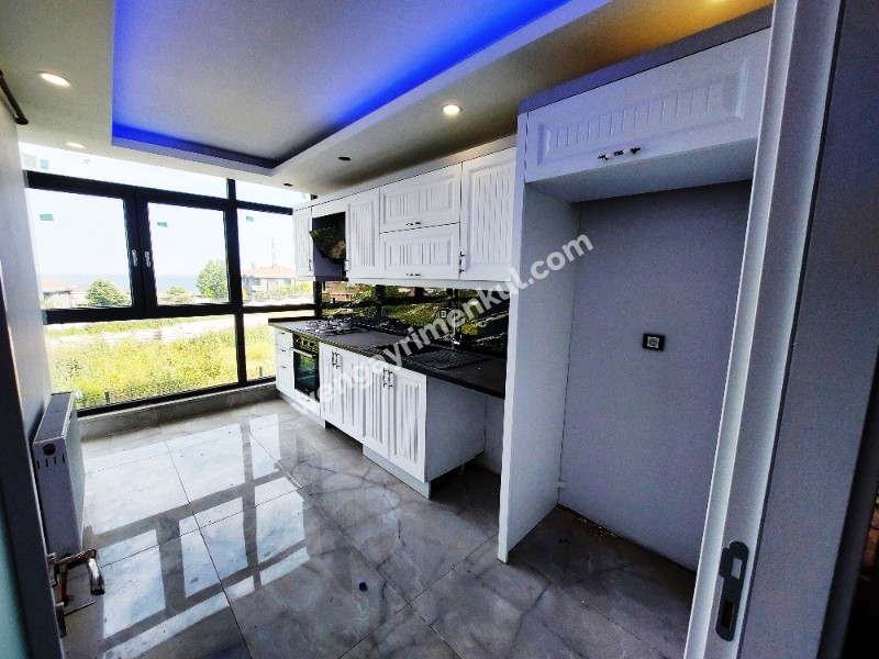 WEN BERKAN GÜLER'DEN BEYLİKDÜZÜ MARE 36 SİTESİNDE 3+1 120m2 DENİZ MANZARALI HAVUZLU