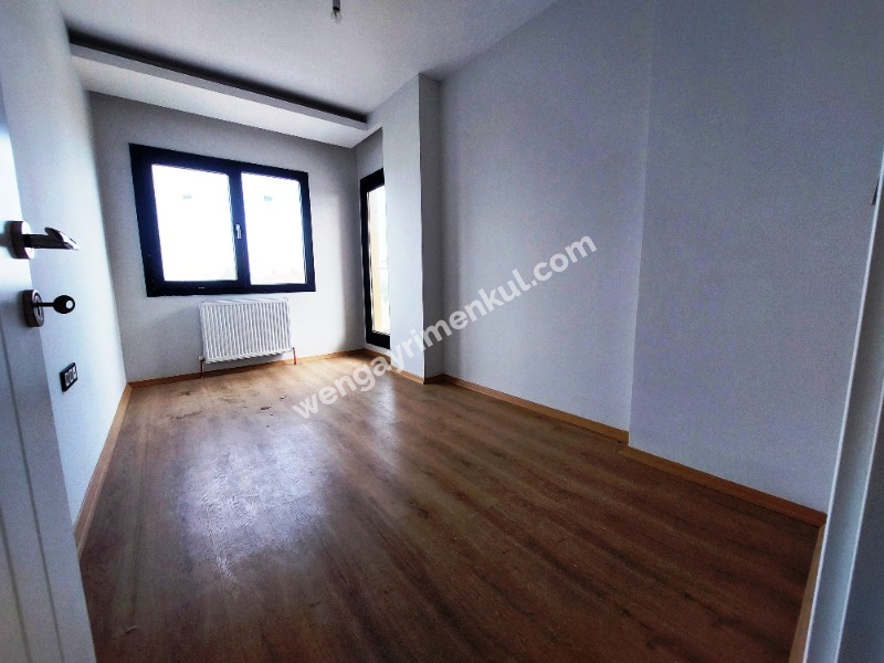WEN BERKAN GÜLER'DEN BEYLİKDÜZÜ MARE 36 SİTESİNDE 3+1 120m2 DENİZ MANZARALI HAVUZLU