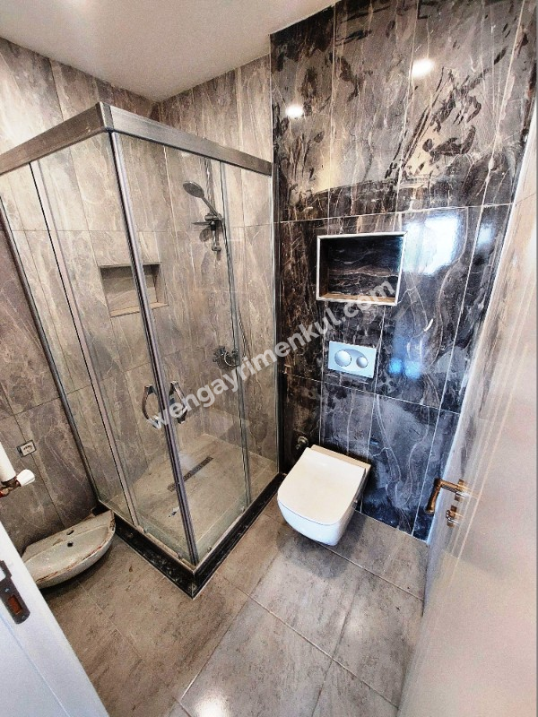 WEN BERKAN GÜLER'DEN BEYLİKDÜZÜ MARE 36 SİTESİNDE 3+1 120m2 DENİZ MANZARALI HAVUZLU
