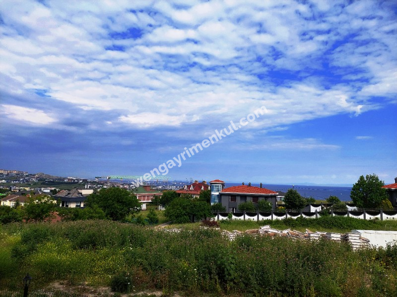 WEN BERKAN GÜLER'DEN BEYLİKDÜZÜ MARE 36 SİTESİNDE 3+1 120m2 DENİZ MANZARALI HAVUZLU