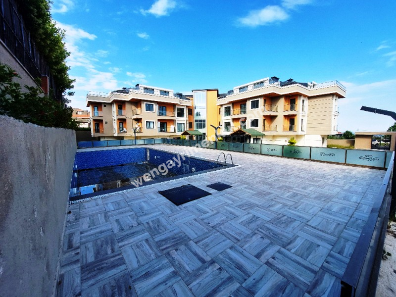 WEN BERKAN GÜLER'DEN BEYLİKDÜZÜ MARE 36 SİTESİNDE 3+1 120m2 DENİZ MANZARALI HAVUZLU