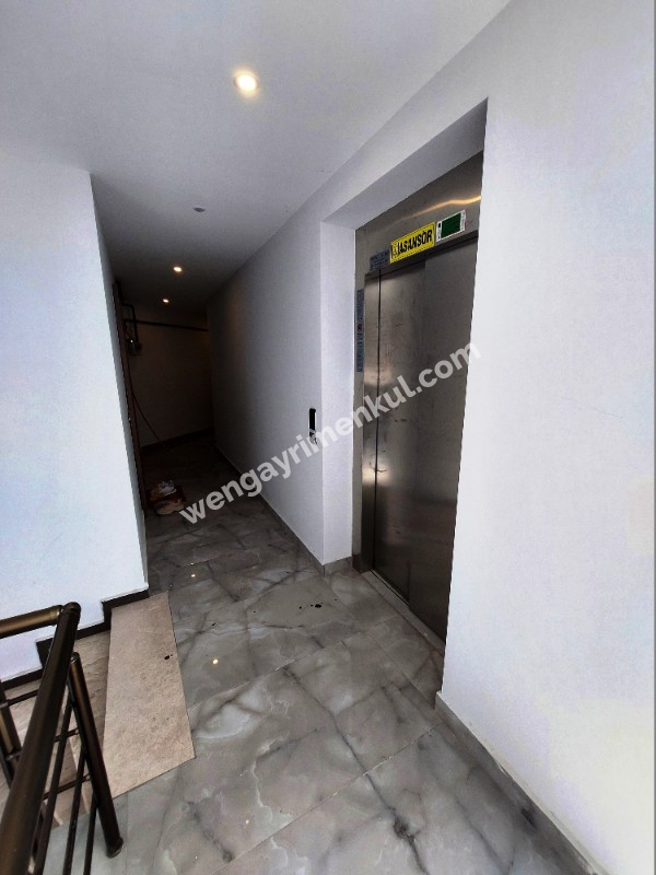 WEN BERKAN GÜLER'DEN BEYLİKDÜZÜ MARE 36 SİTESİNDE 3+1 120m2 DENİZ MANZARALI HAVUZLU