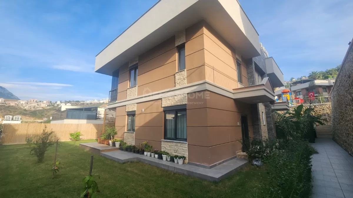 Современная вилла 3+1 в Каргиаке