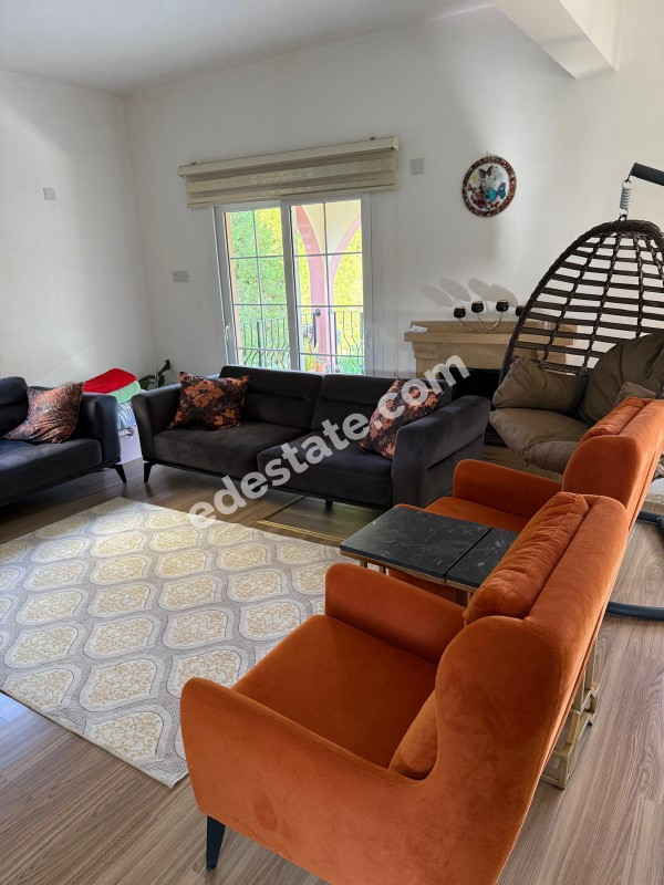 Lefkoşa Hamitköy'de OKMAR YAKININDA SATILIK 3+1 MÜSTAKİL VİLLA