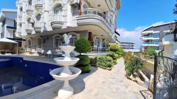 Didim Altınkumda Satılık Yüksek Giriş Yazlık