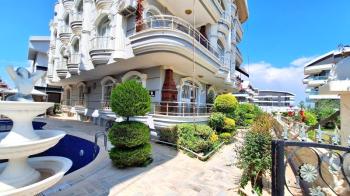 Didim Altınkumda Satılık Yüksek Giriş Yazlık