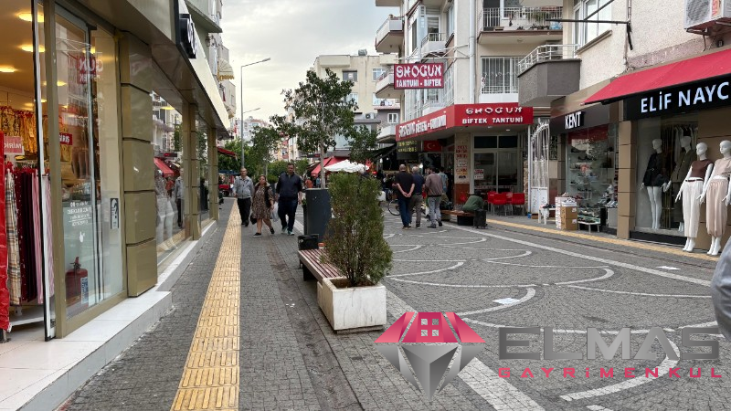 Elmas'tan Güvenevler’de Mersin'in En İşlek Caddesinde Fırsat Dükkanı