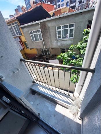 WEN BERKAN GÜLER'DEN BUTİK SİTEDE 2+1 Y.GİRİŞ 90m2 KAPALI OTOPARK GÜVENLİK