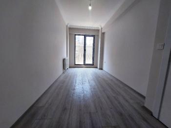 WEN BERKAN GÜLER'DEN BUTİK SİTEDE 2+1 Y.GİRİŞ 90m2 KAPALI OTOPARK GÜVENLİK
