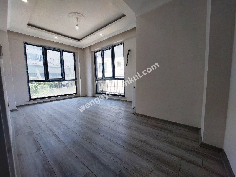 WEN BERKAN GÜLER'DEN BUTİK SİTEDE 2+1 Y.GİRİŞ 90m2 KAPALI OTOPARK GÜVENLİK